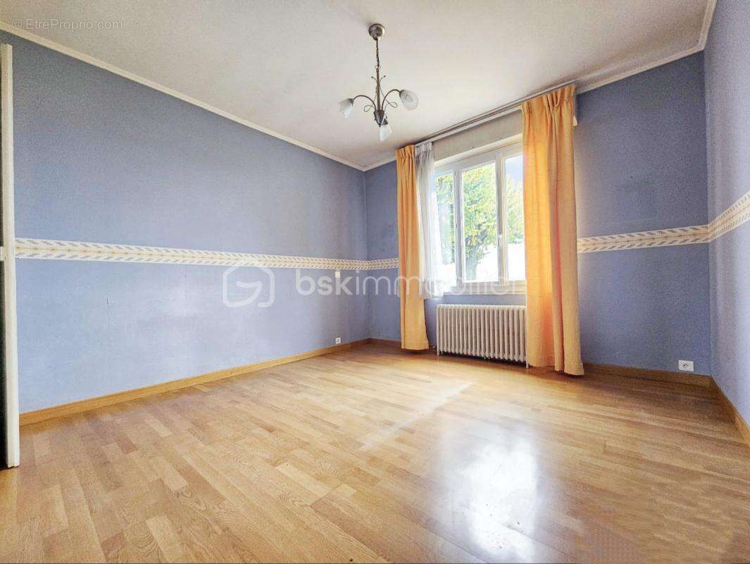 Maison à SULLY-SUR-LOIRE