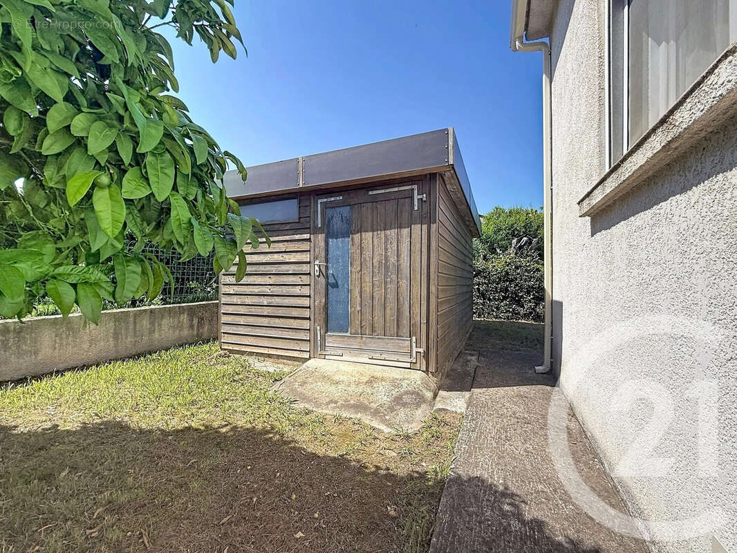 Maison 155 m² à Santa-Lucia-Di-Moriani  - photo 24