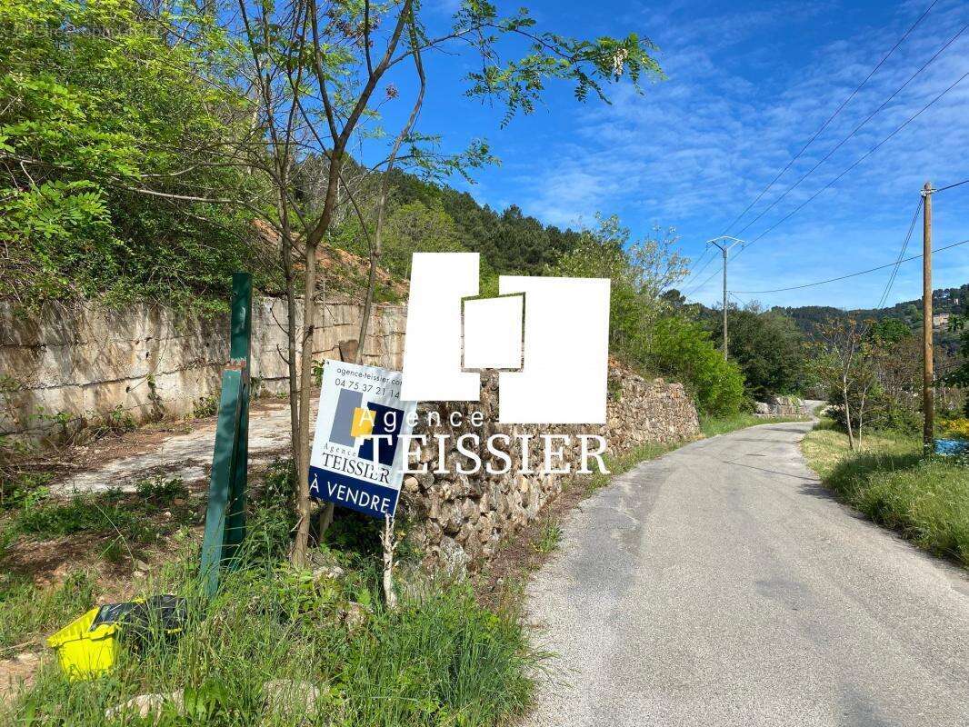 Terrain à CHAMBONAS