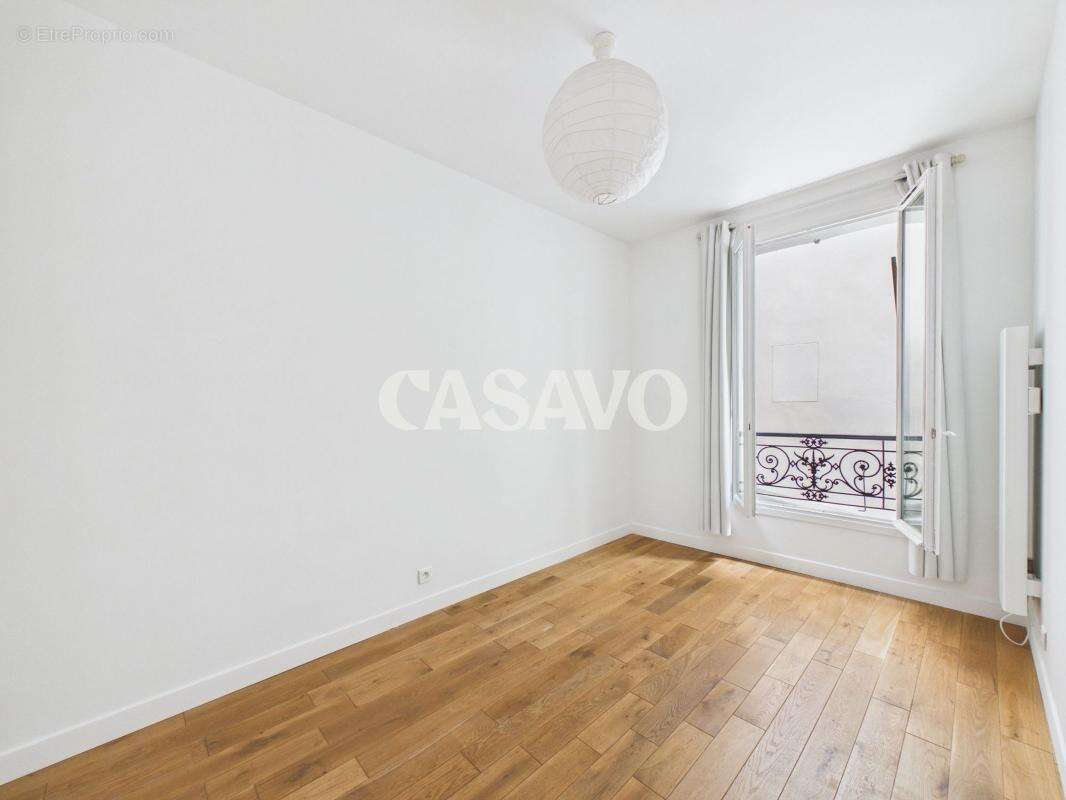 Appartement à PARIS-14E