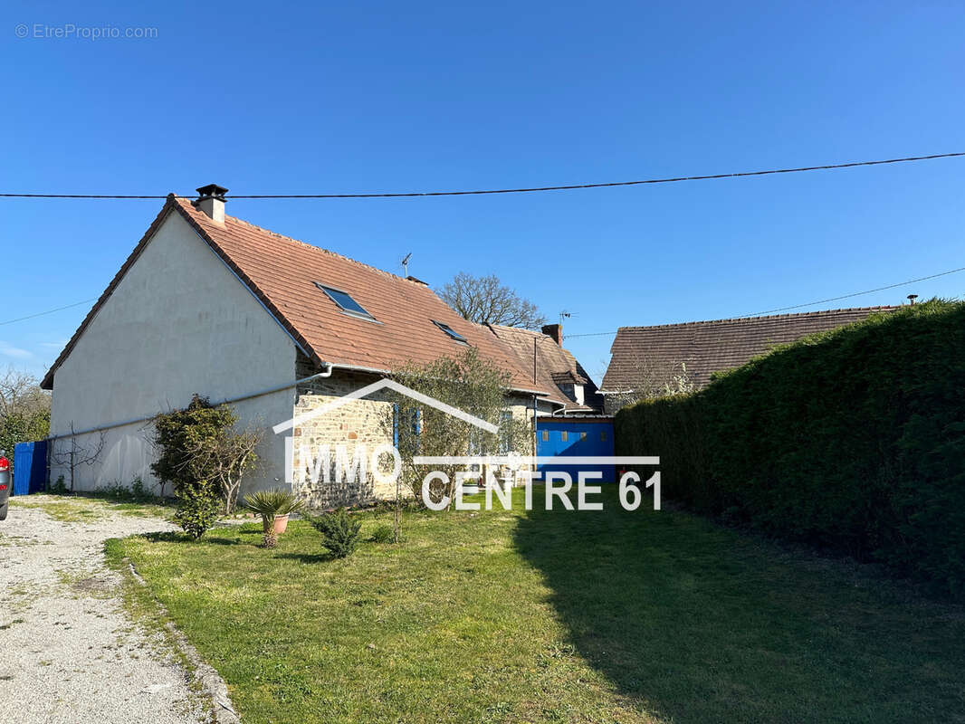 Maison à PRE-EN-PAIL
