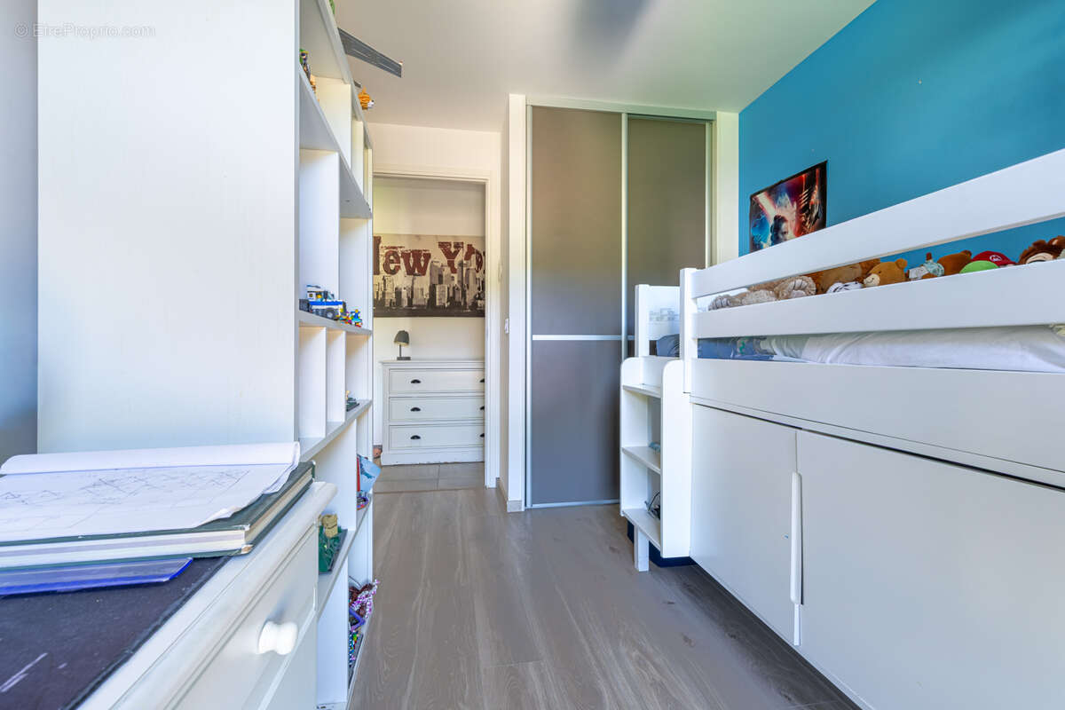 Appartement à POISY