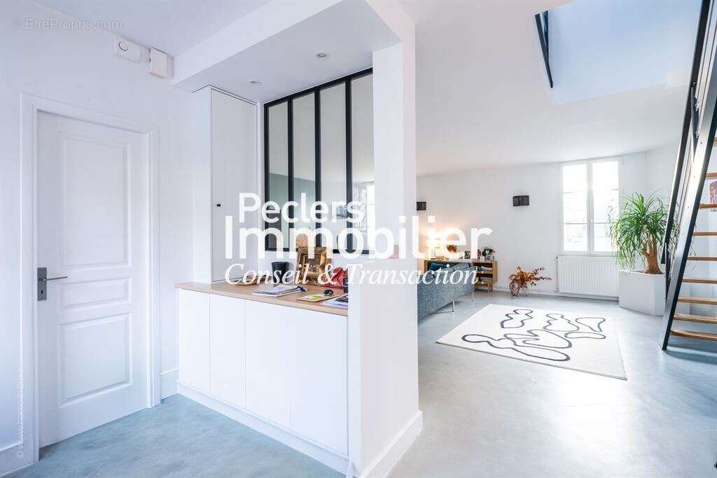 Maison esprit loft aux volumes exceptionnels – Rueil-Malmaison Coteaux - photo 4