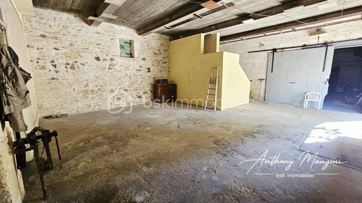 Authentique mas en pierre de 1860 avec ancien chai et beaux volumes - photo 14