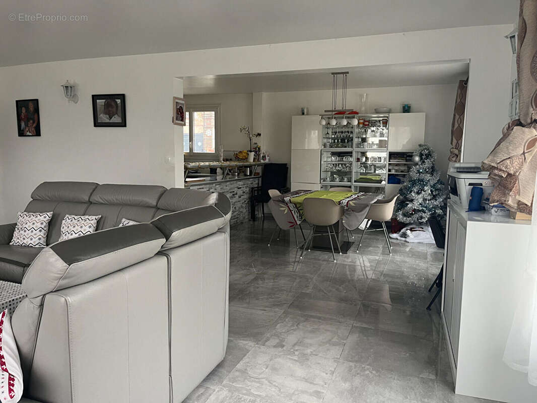 Maison à NONANCOURT