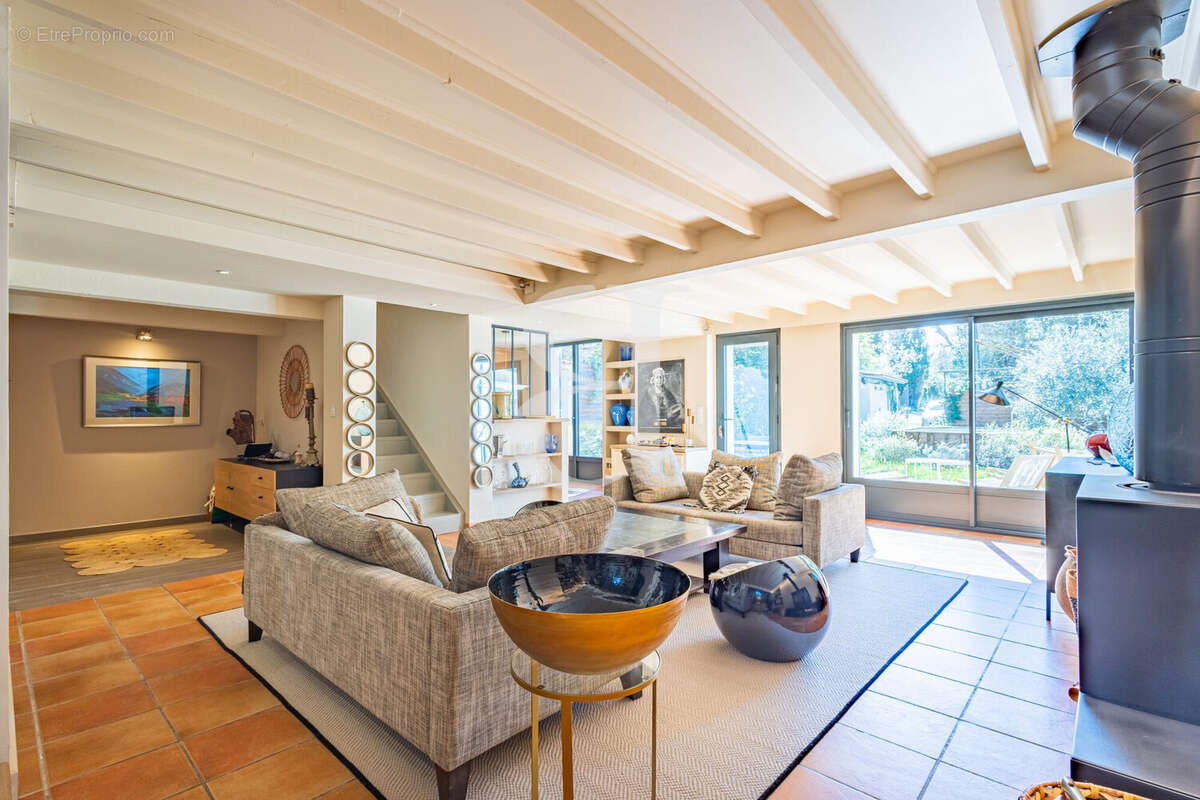 Maison 135 m² à Saint-Remy-De-Provence  - photo 8