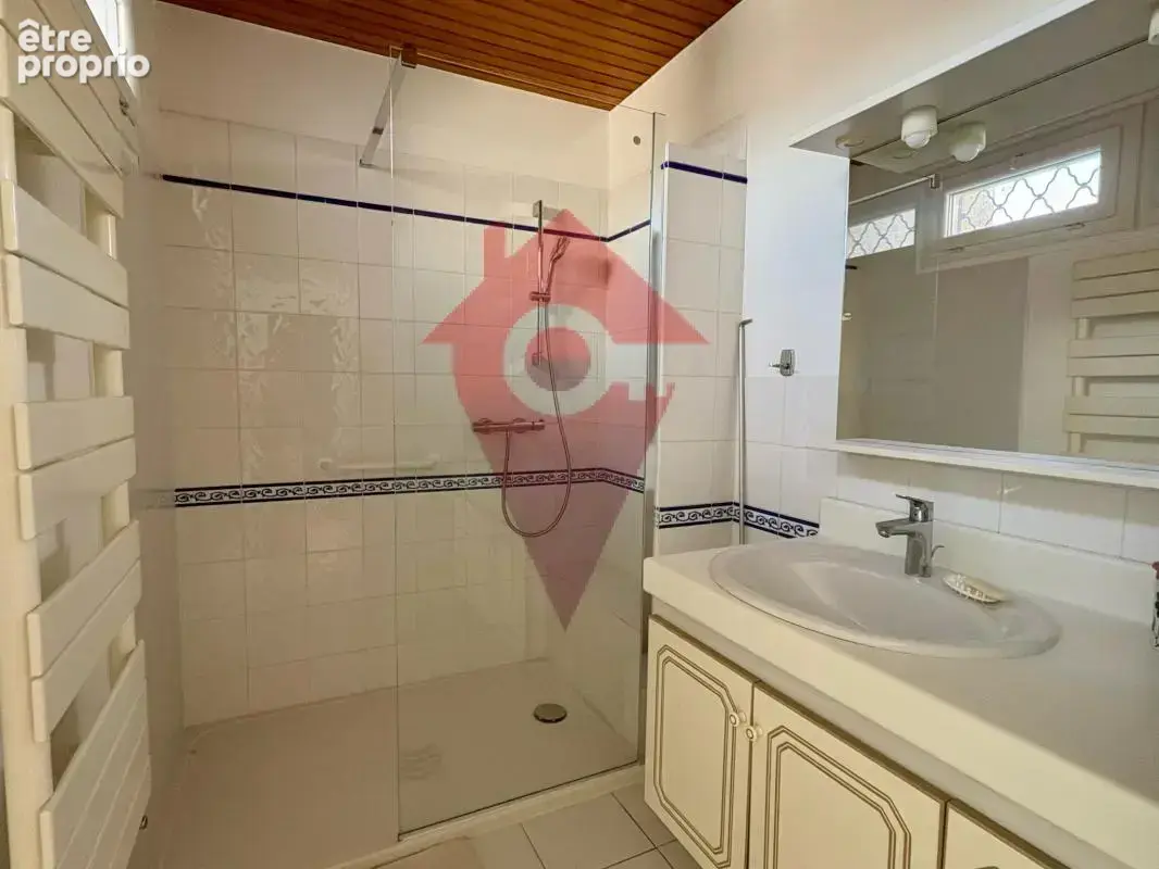 Maison de ville au coeur d'Orgeval -115m 2- 3 chambres- - photo 12