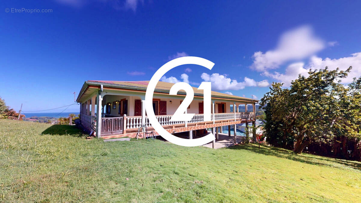 Maison à LA TRINITE