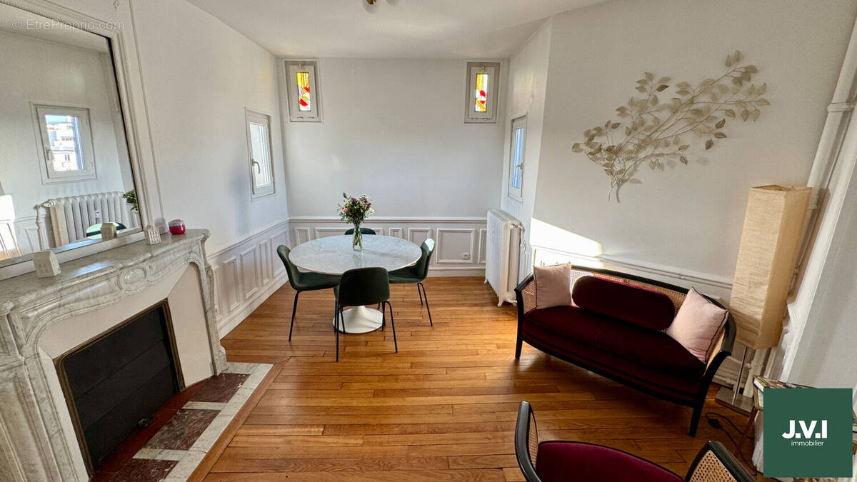 Appartement à ENGHIEN-LES-BAINS