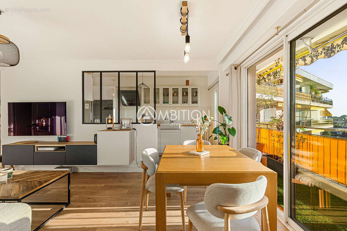 Appartement à LE CANNET