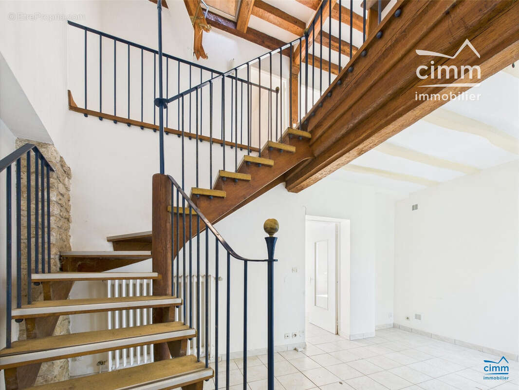 Maison à LONGUE-JUMELLES