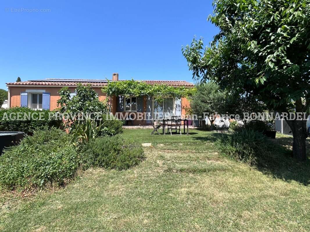 Maison 97 m² à Suze-La-Rousse  - photo 16