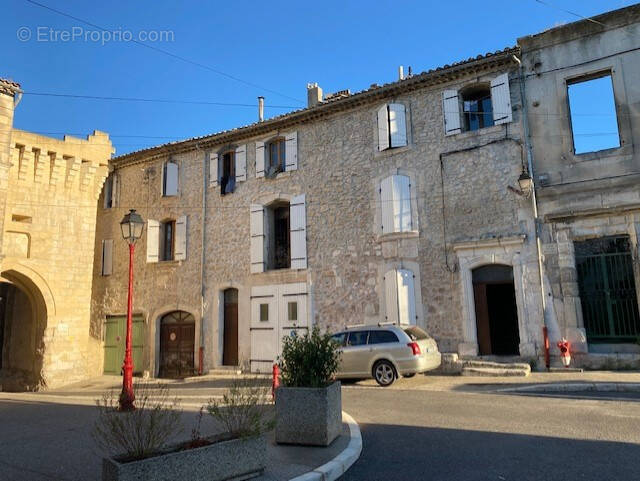 Appartement à ORGON