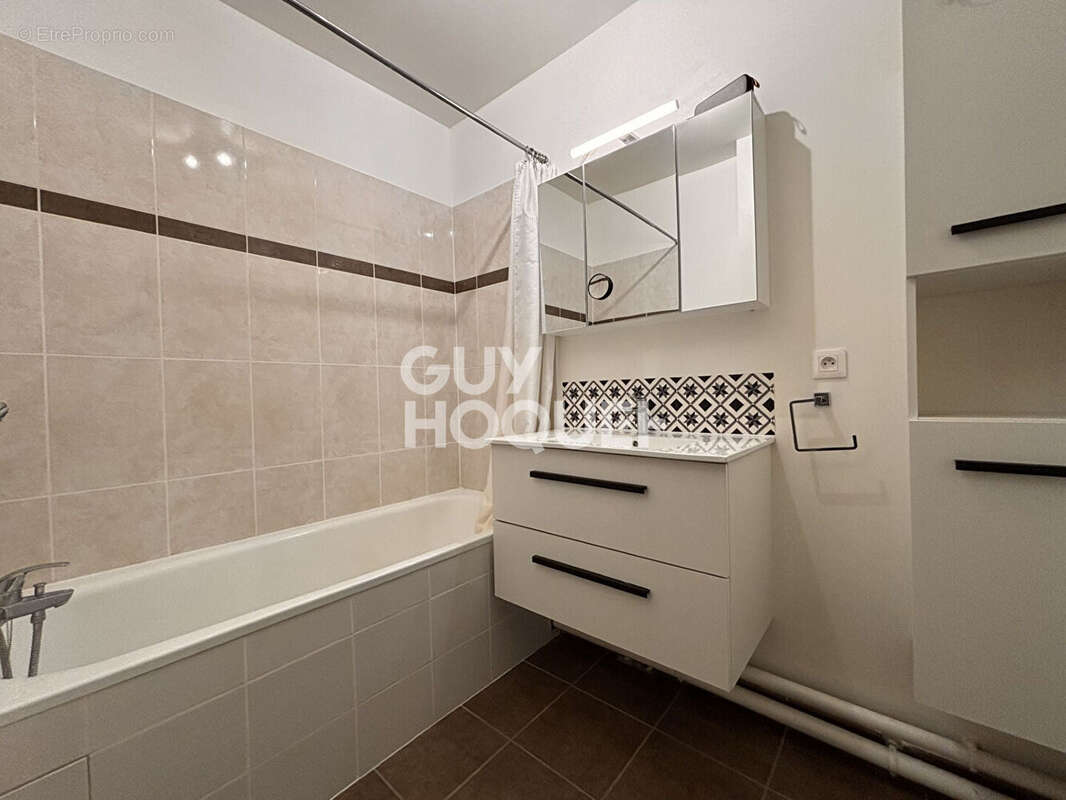 Appartement à SAINT-OUEN