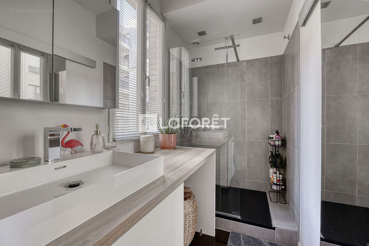 Appartement à SURESNES