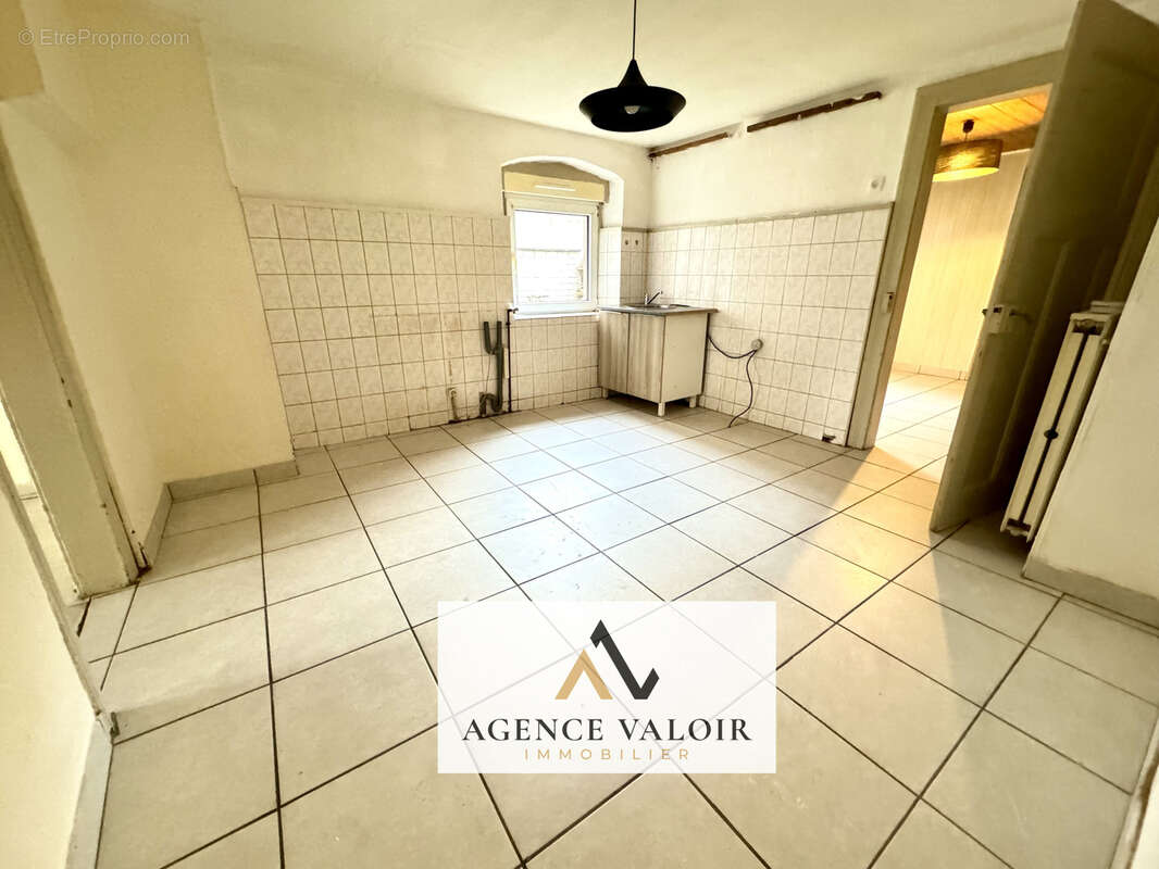 Sarralbe - maison de ville - 160m2 - 4 chambres - photo 9