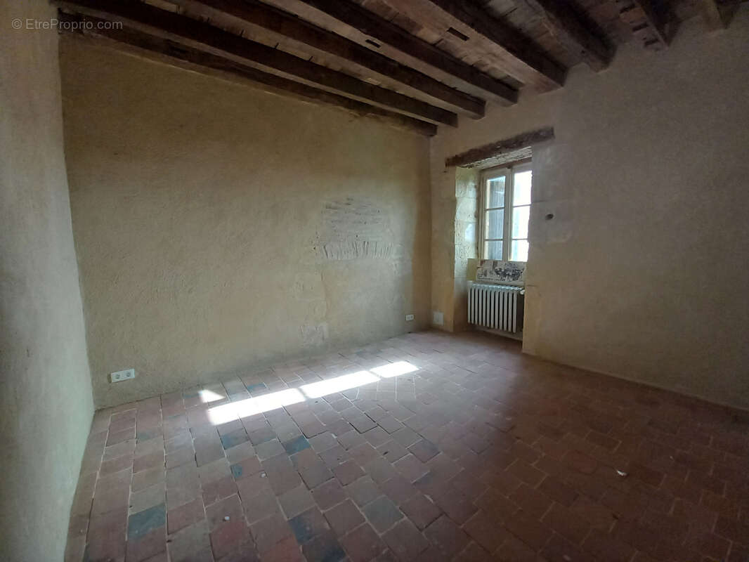 Maison à MONTIGNY-SUR-CANNE