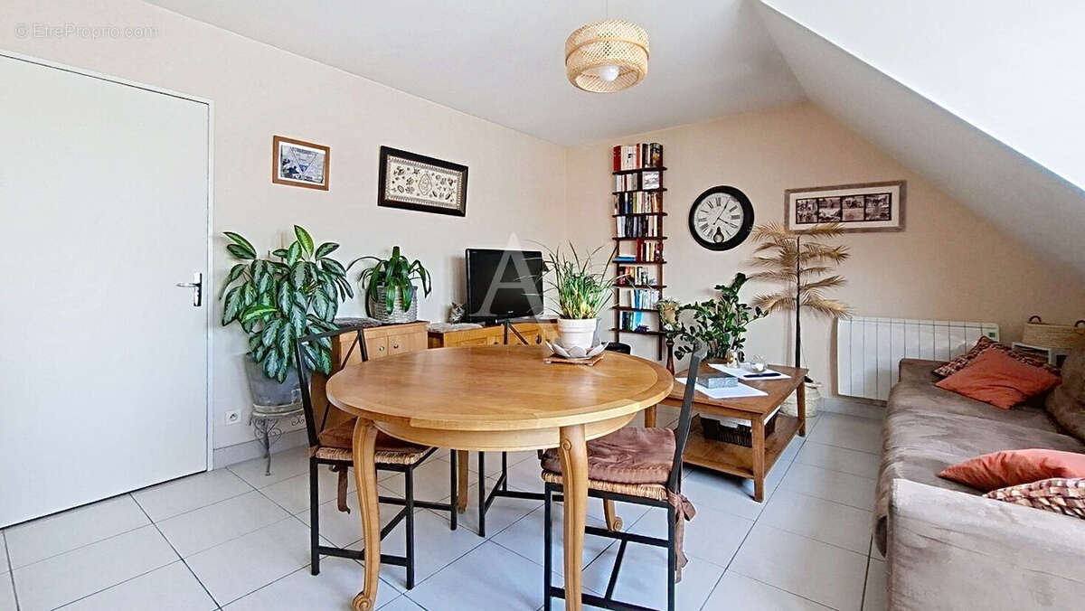 Appartement traversant avec ascenseur - Dernier étage - Angers (Saint-Lazare / Place Bichon) - photo 2