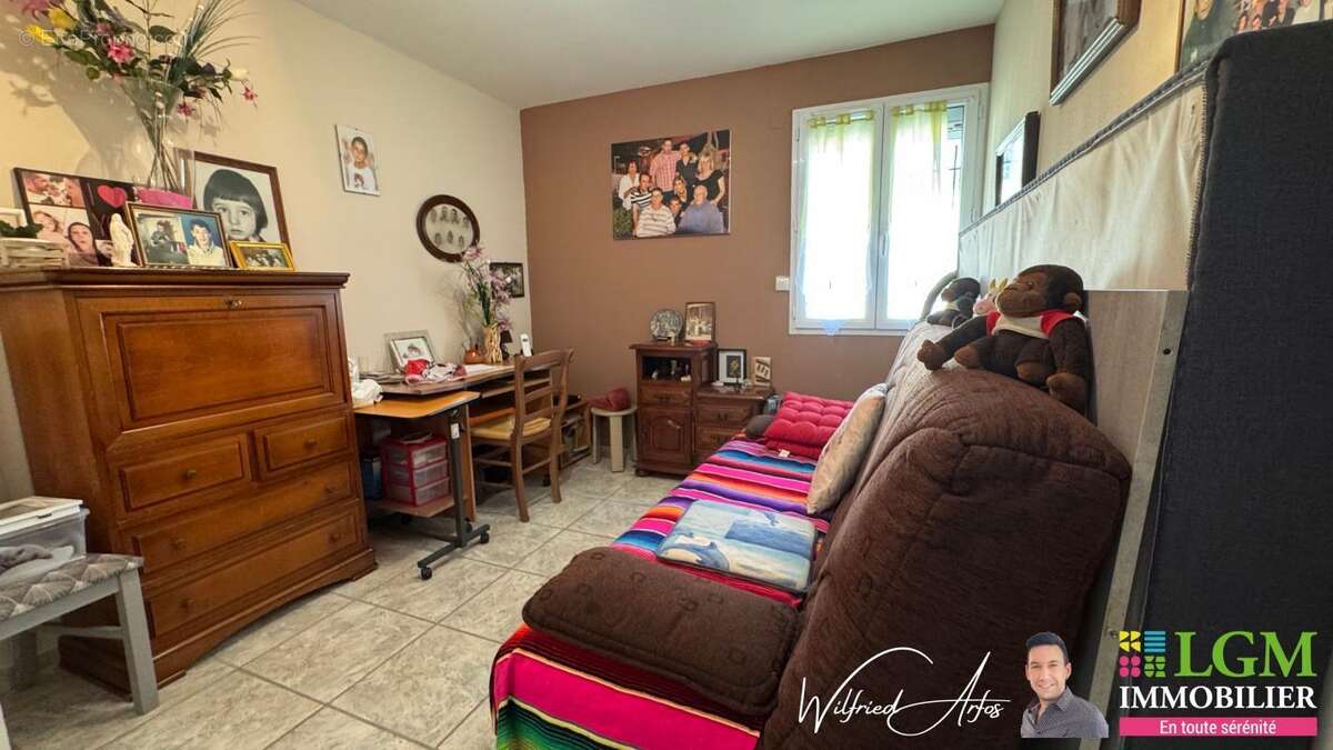 Maison à GALLARGUES-LE-MONTUEUX