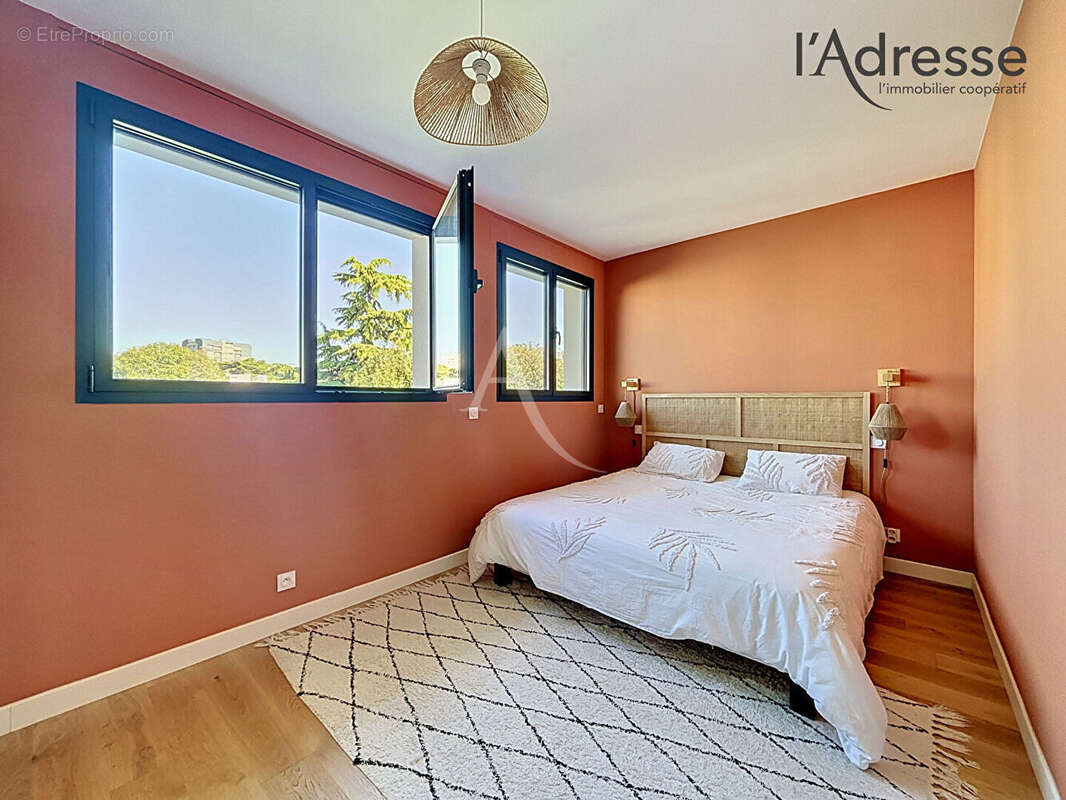 Appartement à SURESNES