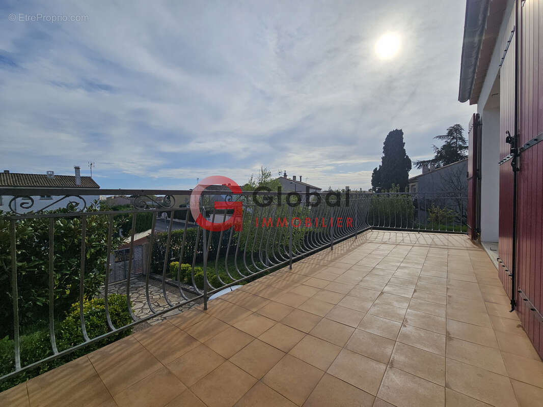 Villa familiale 142 m2/ 635 m2 garage et atelier - photo 3