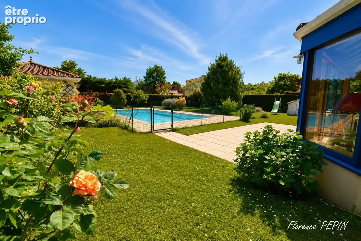 Maison de plain-pied avec piscine - photo 2
