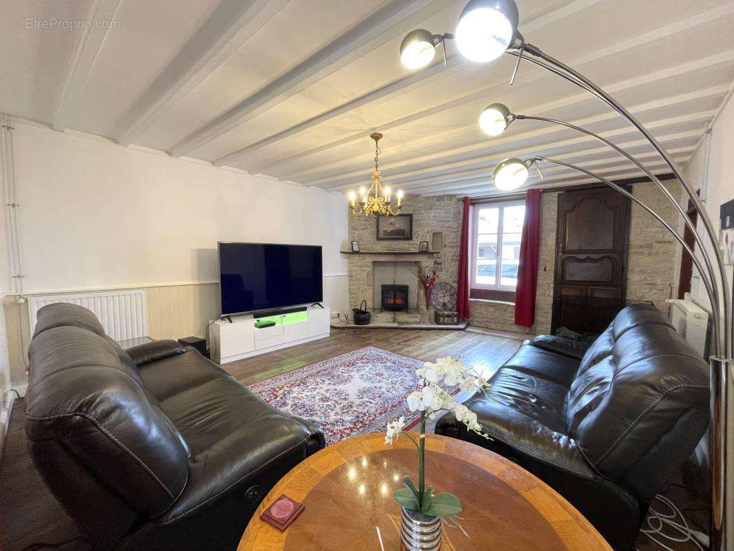 Belle maison en pierre de 4 chambres en bordure de village - photo 4