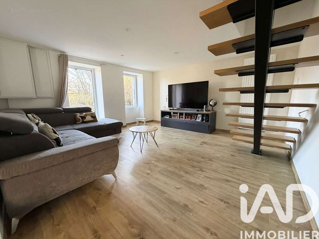 Maison 137 m² à Le Tallud  - photo 5