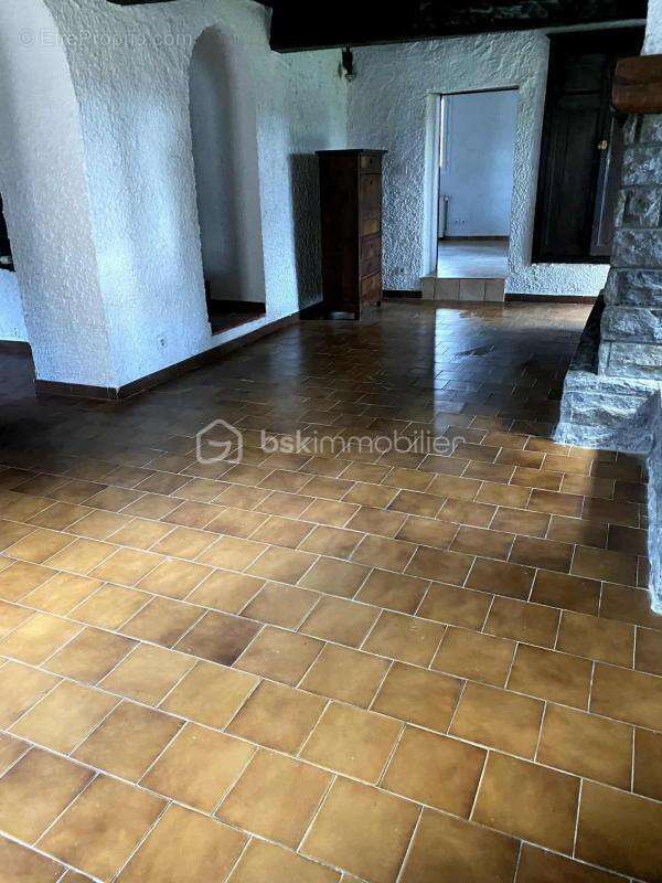 Maison à VILLENEUVE-DE-MARSAN