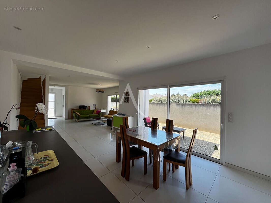 Maison Longeville Sur Mer 4 pièce(s) 131 m2 - photo 5