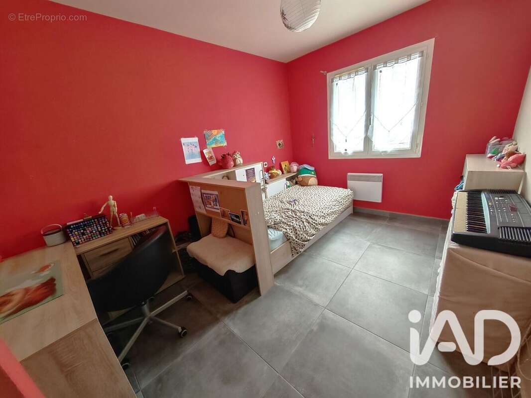 Photo 6
