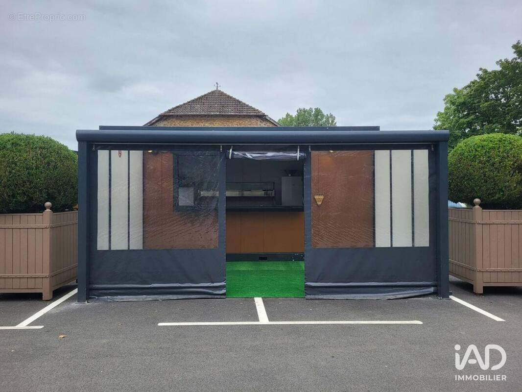 Photo 1 - Commerce à CHARLEVILLE-MEZIERES