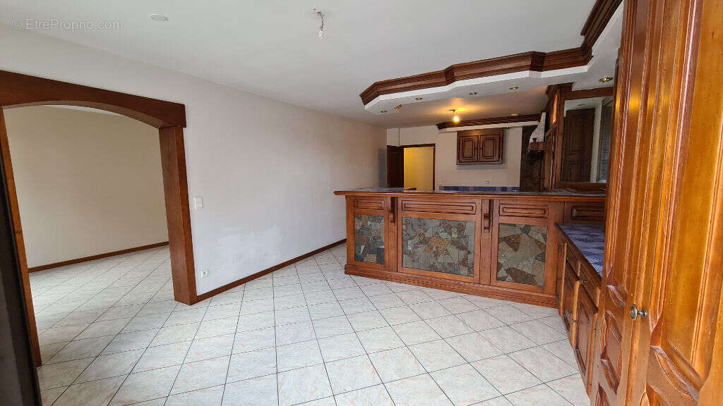 Maison à SAINT-PIERRE-EN-FAUCIGNY