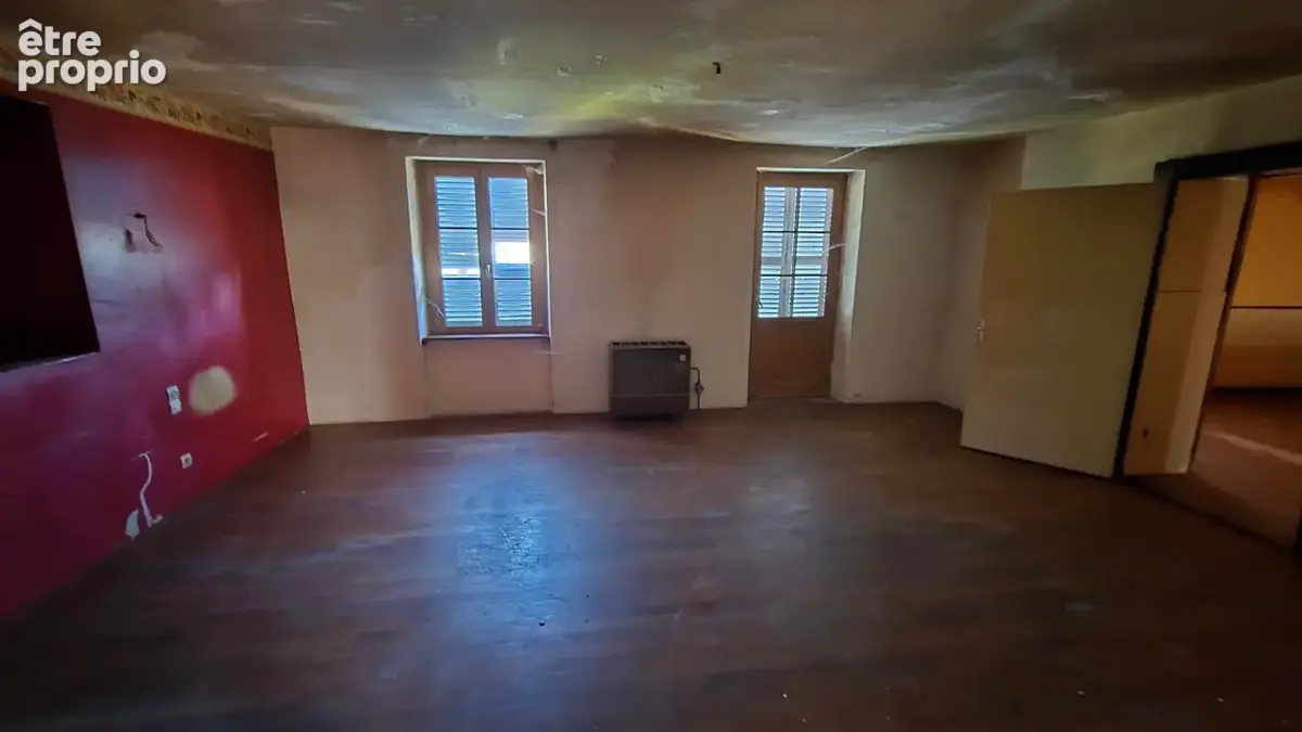 Maison 6 pièces 177 m² à vendre à Saint-Laurent-La-Roche (39570) - photo 6