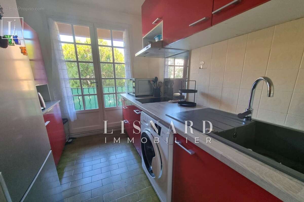 Appartement à VALLAURIS