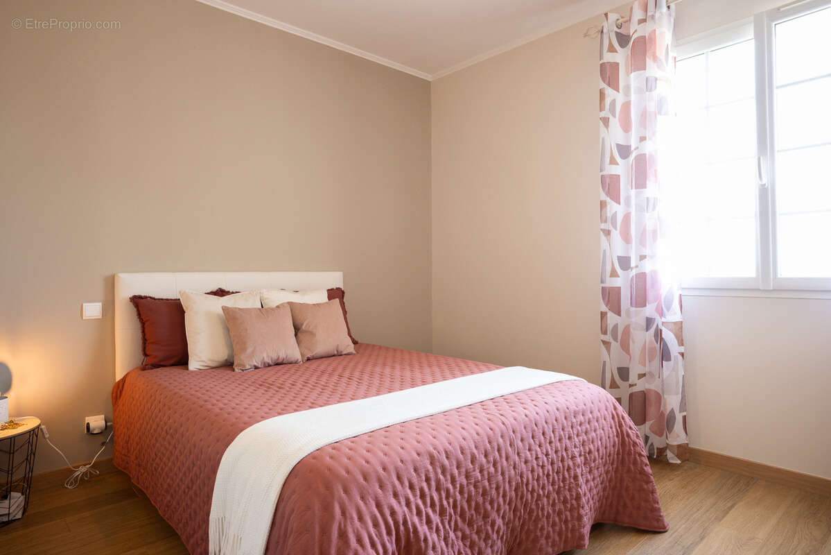 Maison à BARBEZIEUX-SAINT-HILAIRE