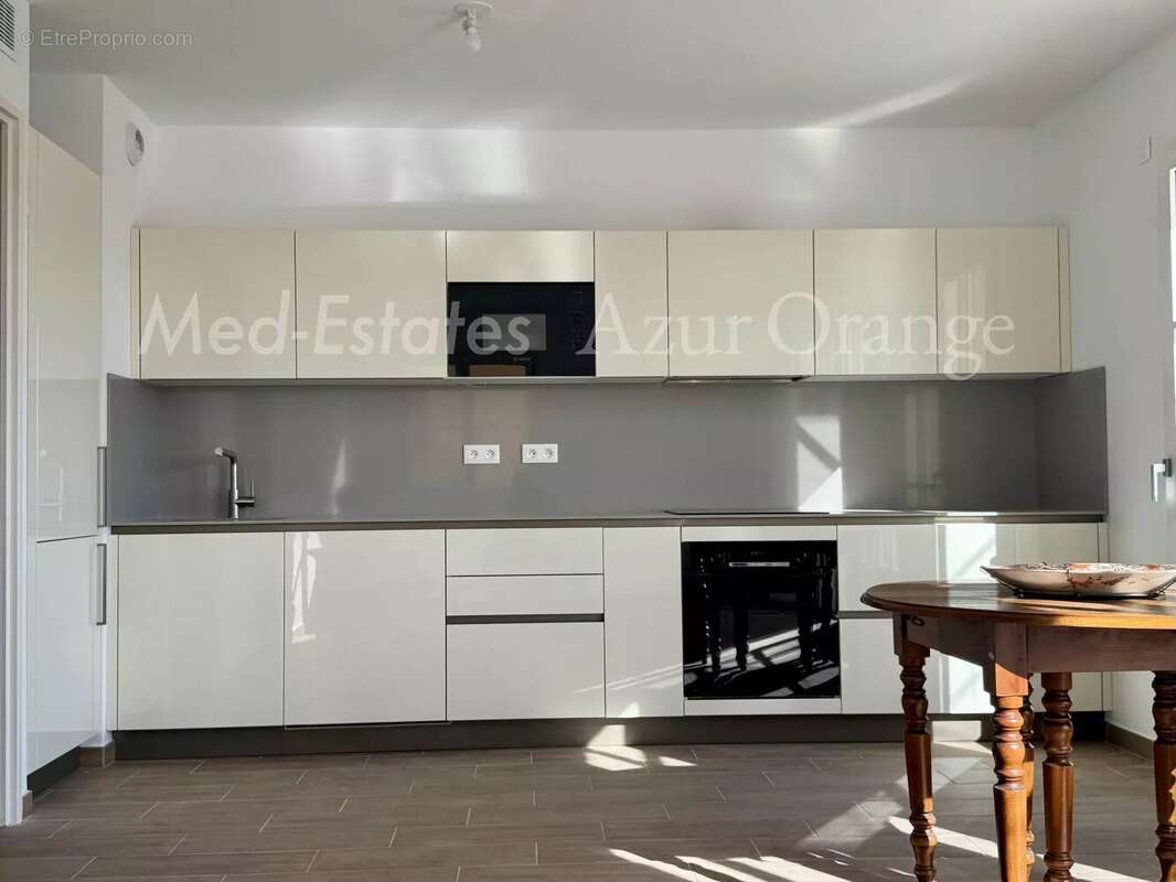 Appartement à GRIMAUD