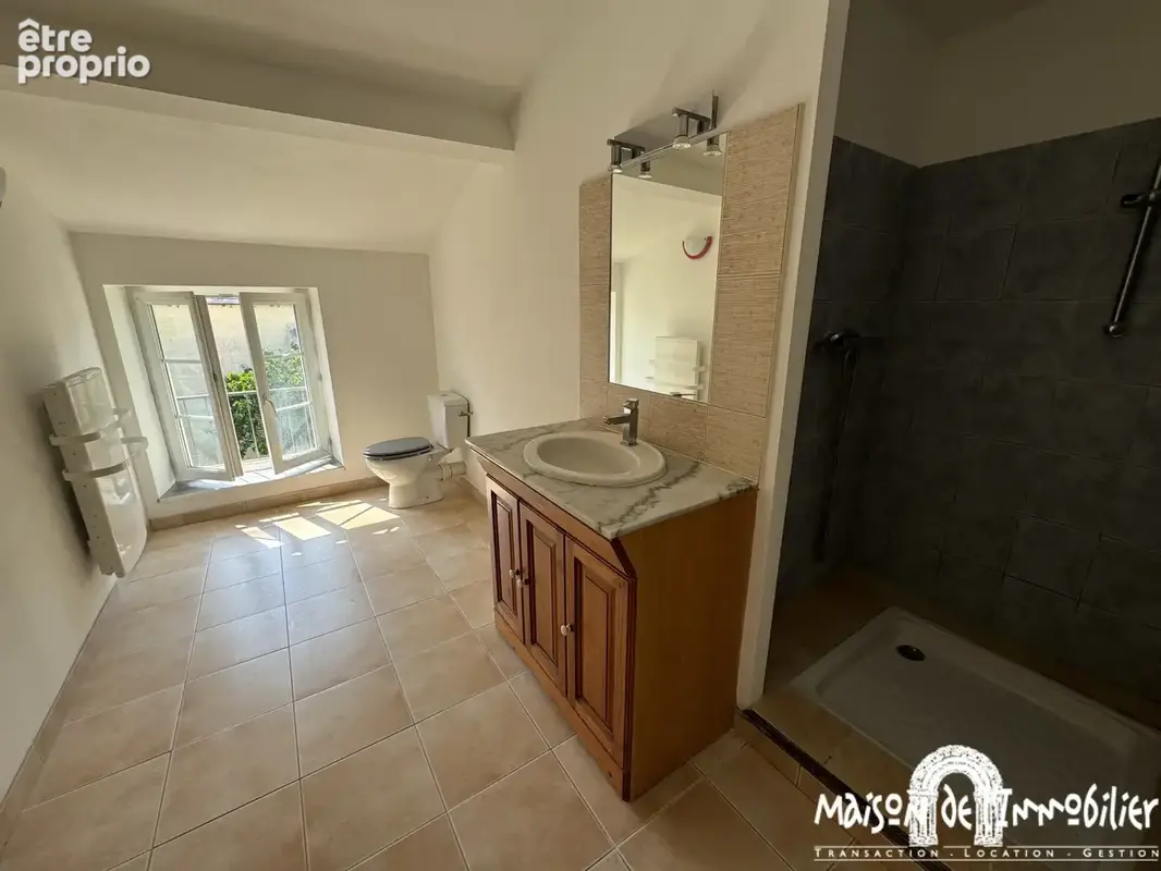A vendre à VAL-DE-COGNAC - Ensemble immobilier de deux logements - photo 6