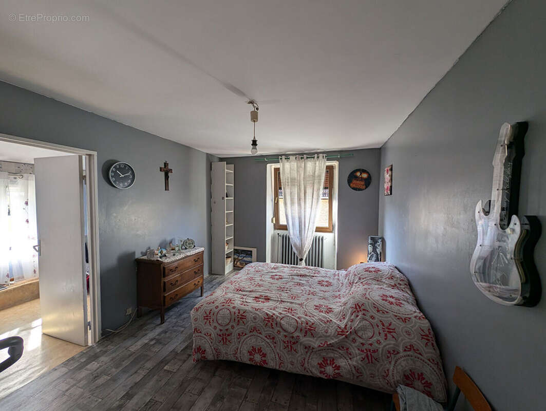 Appartement à DAMBELIN