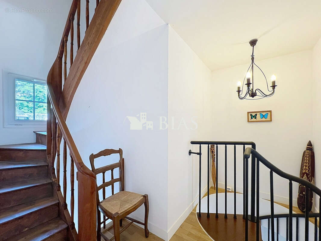 Maison 104 m² à Le Noyer-En-Ouche  - photo 5