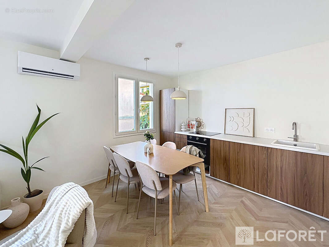 Appartement à ROQUEBRUNE-CAP-MARTIN