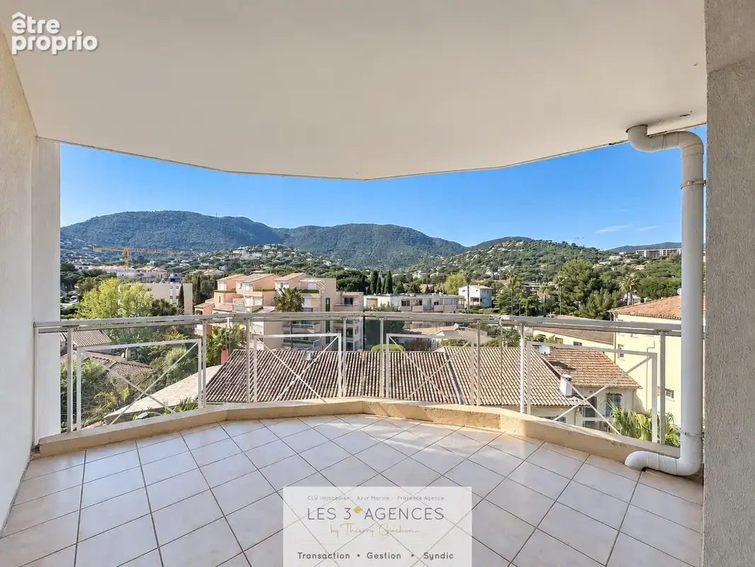 Beau T2 Cabine 41.30m2 - Centre-ville - Box fermé - photo 4