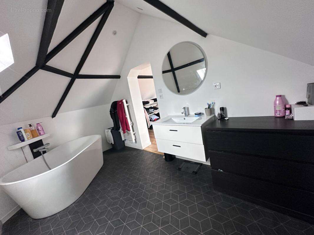 Maison 140 m²  - Centre-ville Hénin-Beaumont - 3 chambres + cour - photo 16