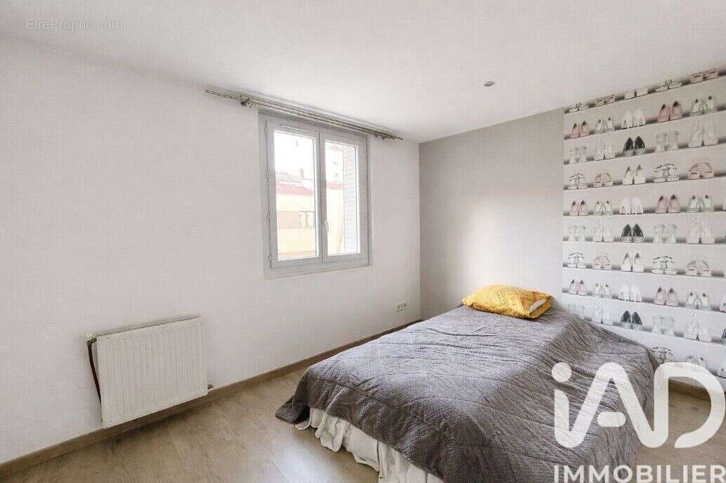 Photo 6 - Appartement à VILLEURBANNE