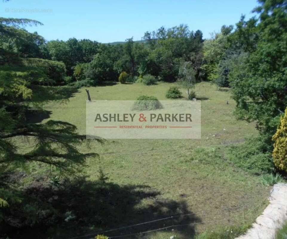 Maison à SAINT-VALLIER-DE-THIEY