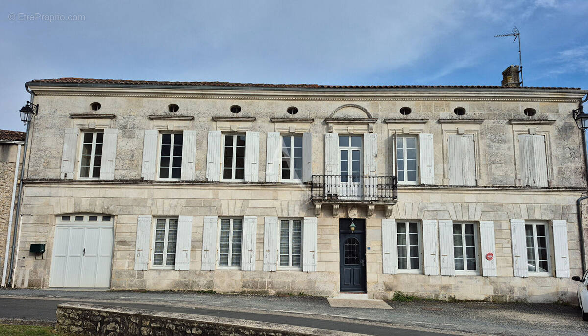 Maison à NANCRAS