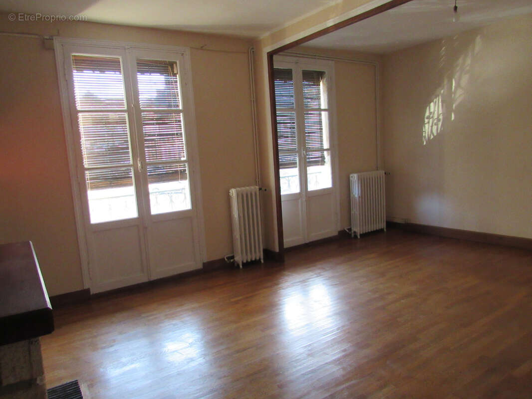 Maison à SAINT-CALAIS