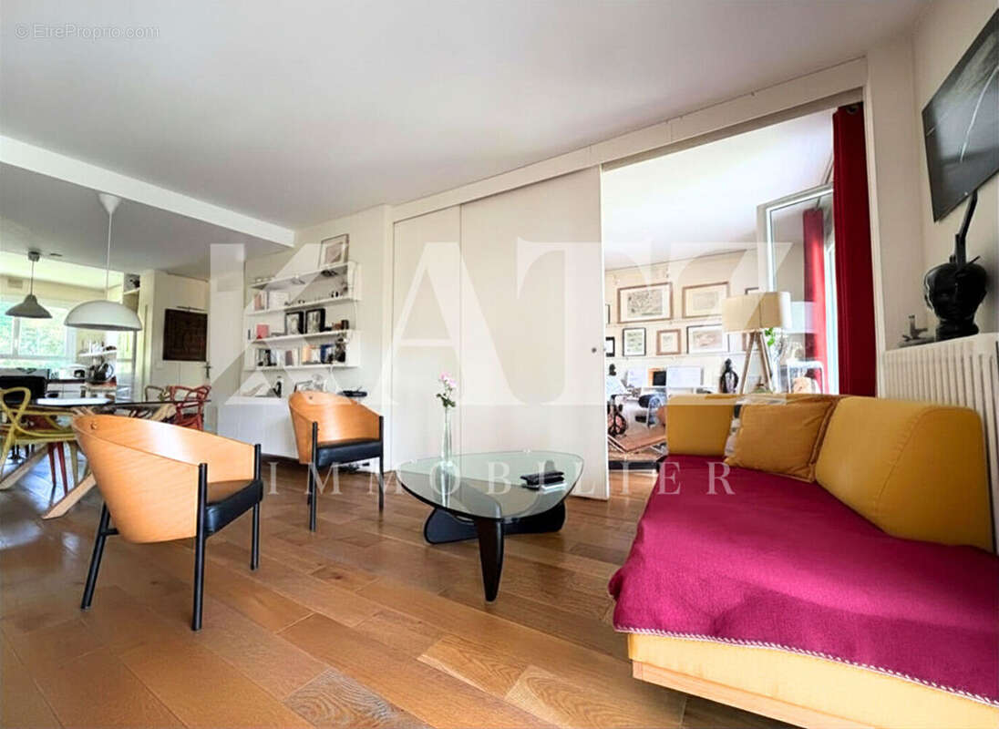 Appartement à GARCHES