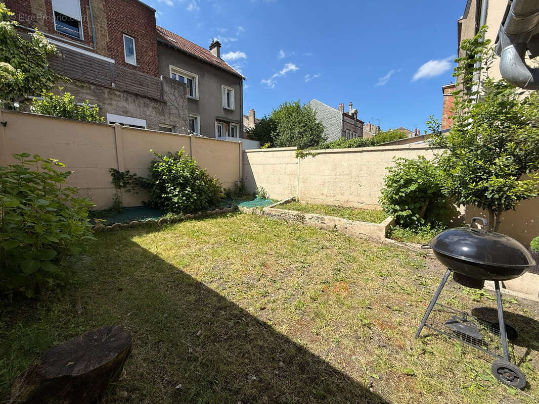 Maison à CHARLEVILLE-MEZIERES