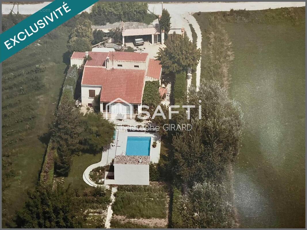 Photo 1 - Maison à LA TOUR-D&#039;AIGUES